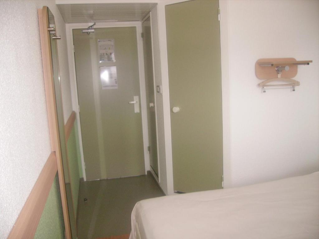 Ibis Budget Remiremont Pokoj fotografie