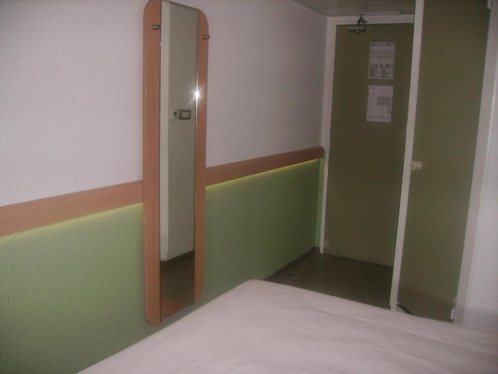 Ibis Budget Remiremont Pokoj fotografie